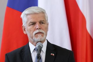Macinkovy výroky jsou krajně nevhodné, zlobí se Pavel. Tvrzení o domluvě se soudci odmítá